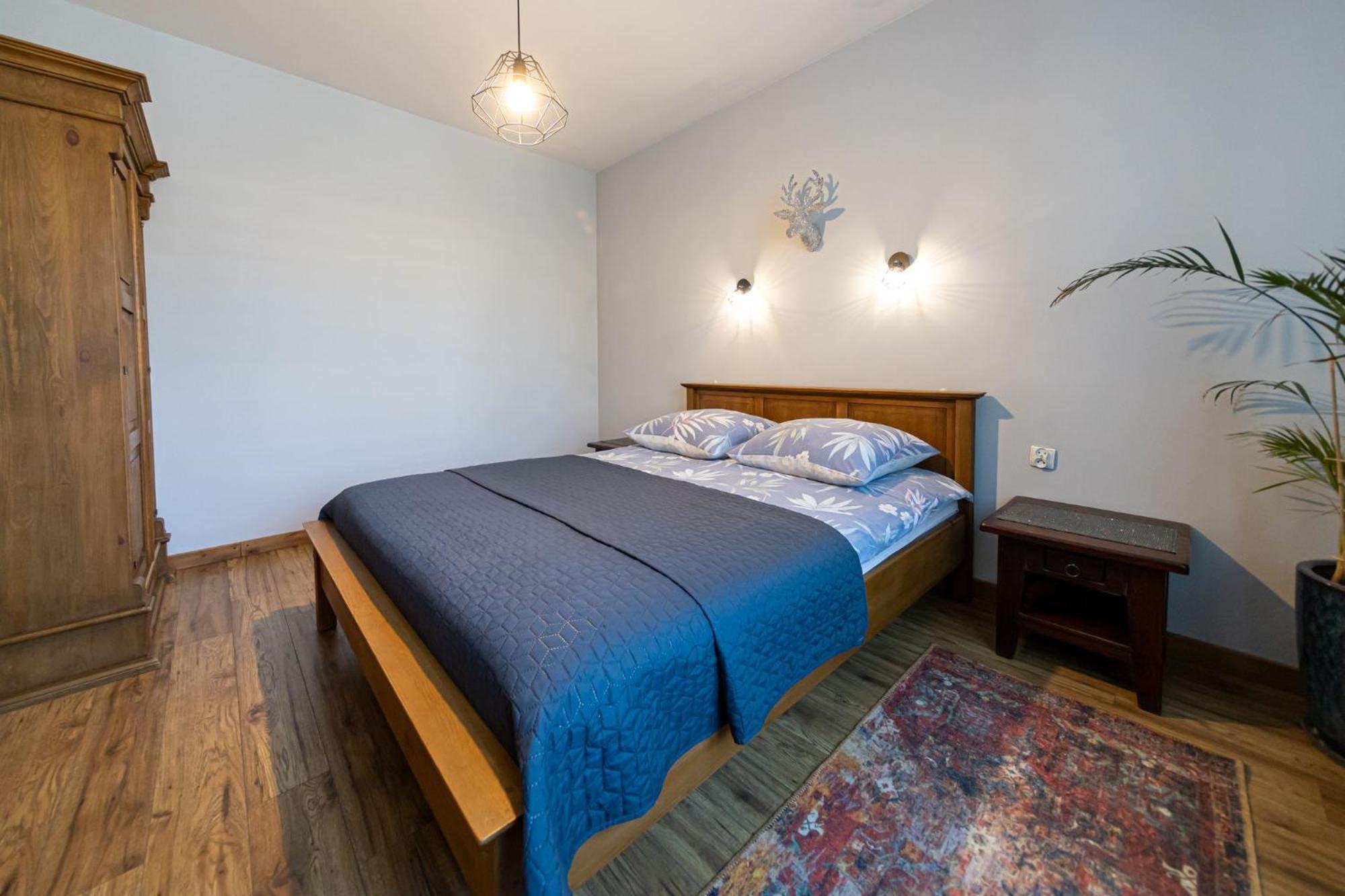 33 Apartment *